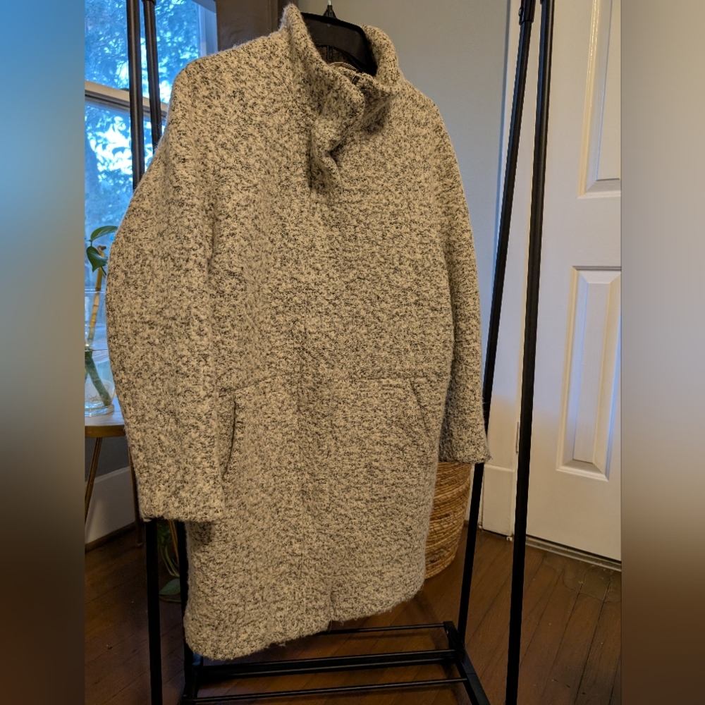 Coat - Picture 5 of 5